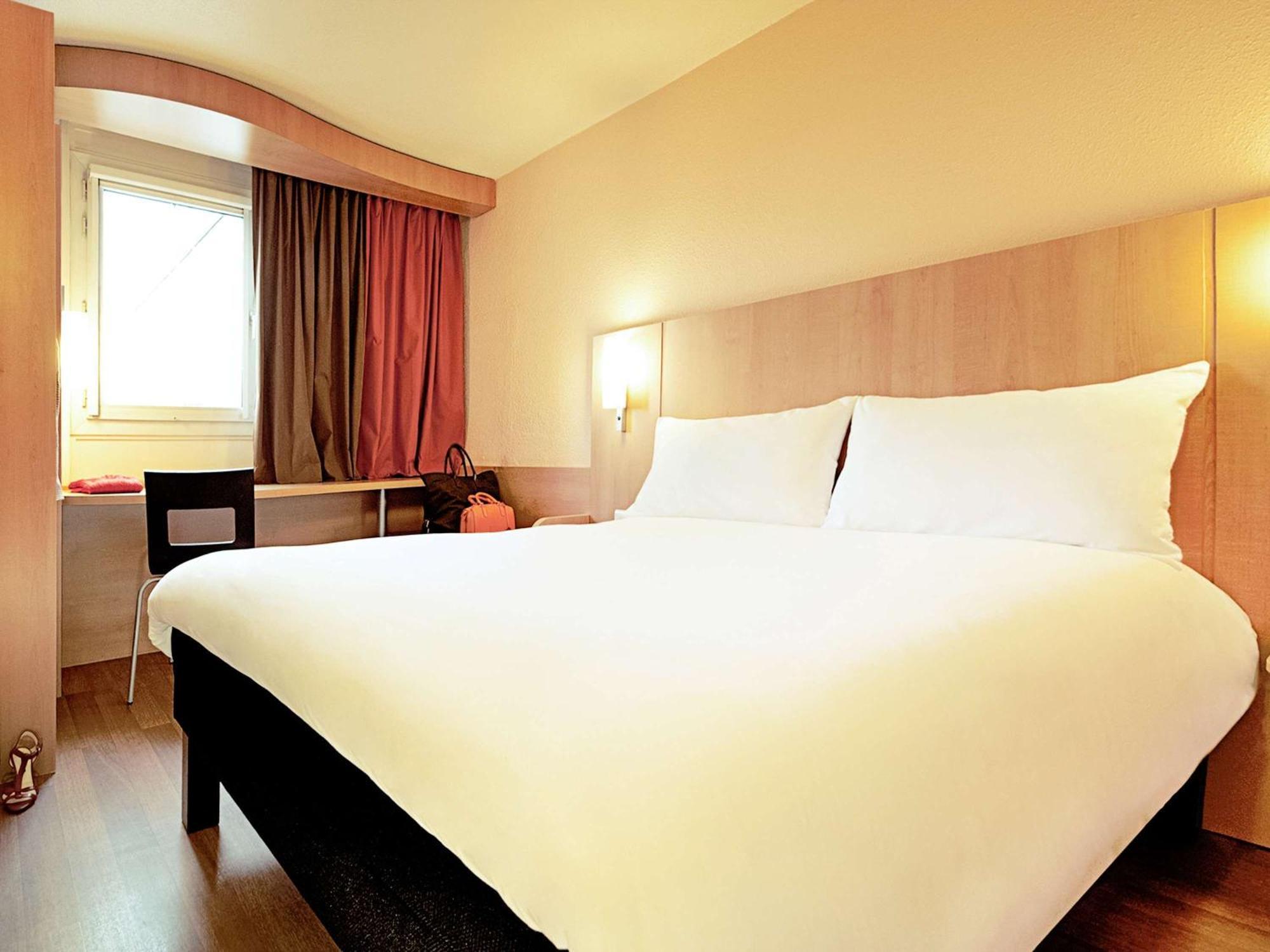 Ibis Centre 3*